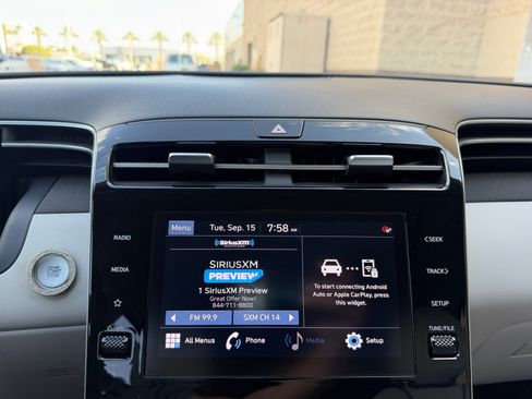 Used 2022 Hyundai Tucson SEL w/ Convenience + Premium Package FWD image 12