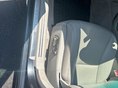 Used 2011 Lexus LS 460 w/ Comfort Pkg RWD image 14