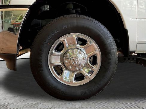 Used 2024 RAM 2500 Tradesman w/ Chrome Appearance Group AWD/4WD image 33