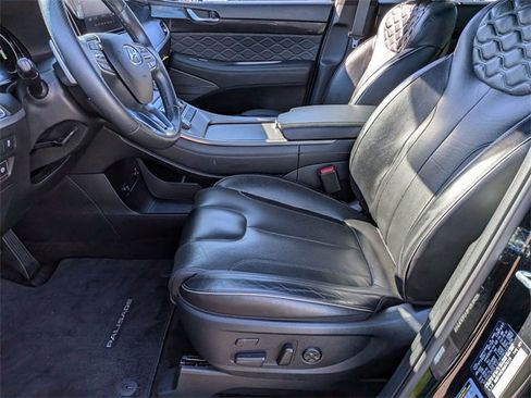 Used 2022 Hyundai Palisade Calligraphy image 11