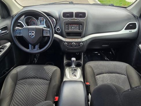 Used 2020 Dodge Journey SE FWD image 24