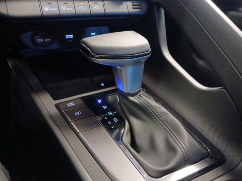 New 2026 Hyundai Elantra Sport FWD image 18