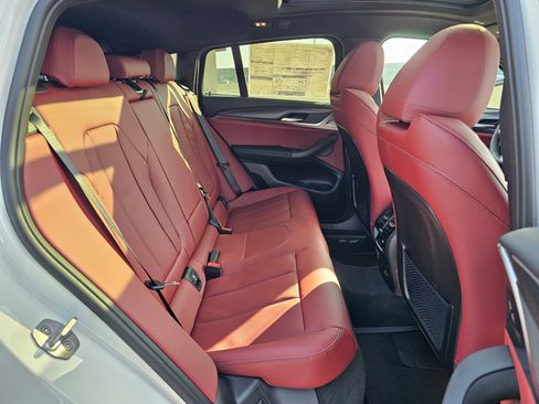 New 2025 BMW X4 xDrive30i w/ Premium Package image 14