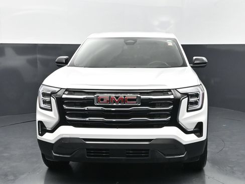 Used 2026 GMC Terrain Elevation FWD image 8