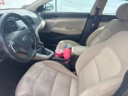 Used 2018 Hyundai Elantra Value Edition FWD image 9