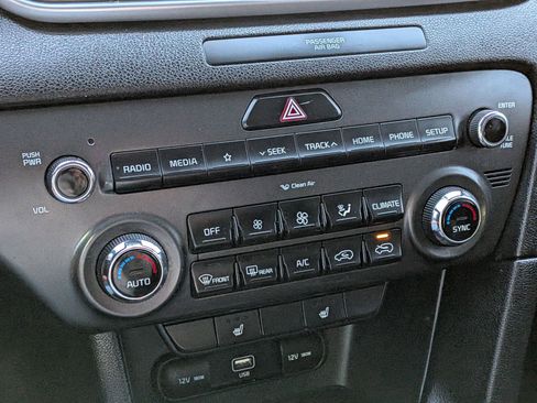 Used 2020 Kia Sportage LX w/ LX Popular Package image 24