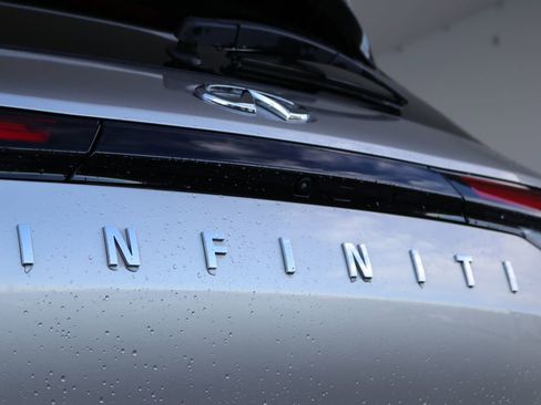 Certified 2023 INFINITI QX60 Luxe w/ Performance Audio Package image 14