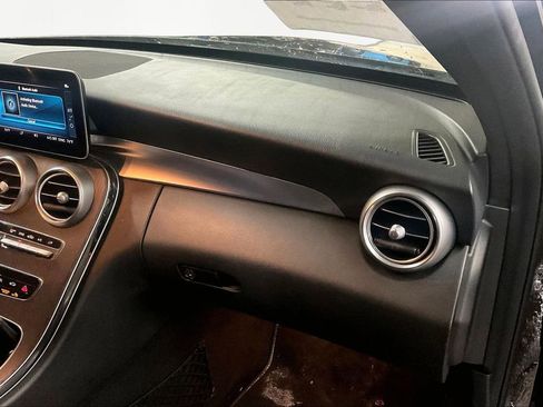 Used 2021 Mercedes-Benz C 300 4MATIC Sedan image 28