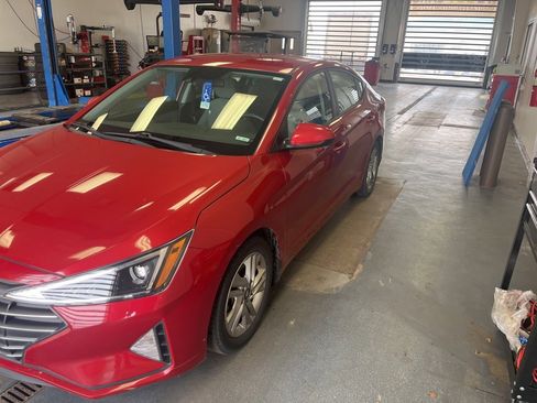 Used 2019 Hyundai Elantra SEL image 13
