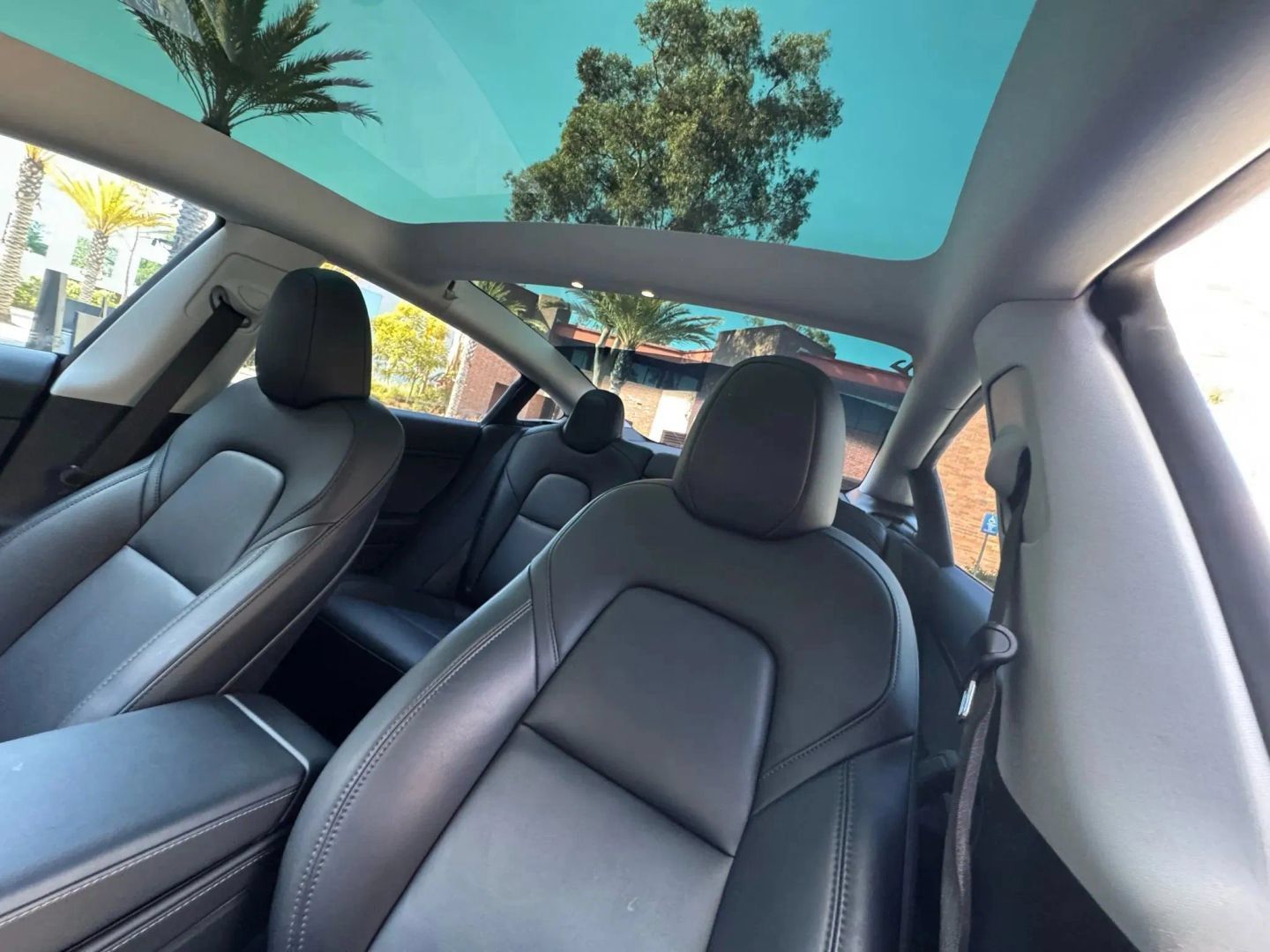 Used 2023 Tesla Model 3 Standard Range RWD image 9