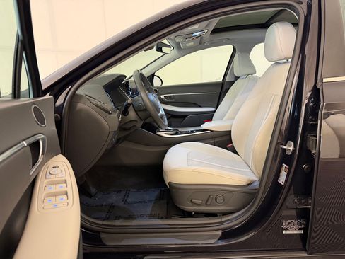 Used 2023 Hyundai Sonata SEL w/ Convenience Package FWD image 5