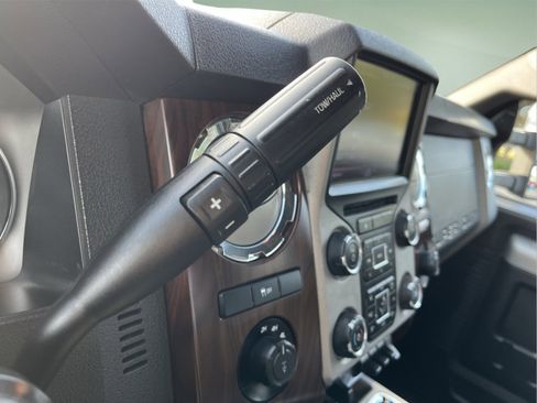 Used 2013 Ford F250 Lariat w/ Lariat Ultimate Pkg image 17