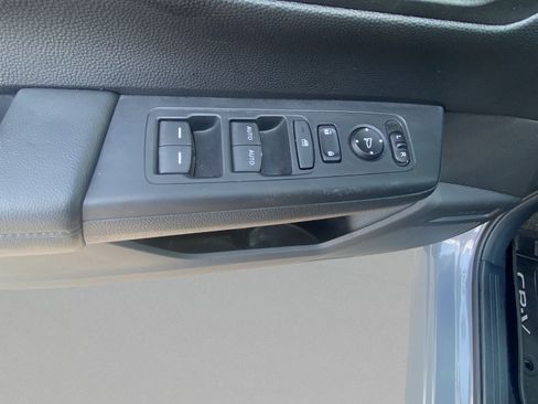 Used 2023 Honda CR-V EX image 11
