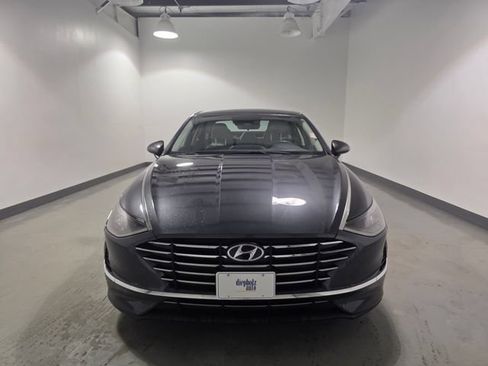 Used 2023 Hyundai Sonata SE FWD image 2