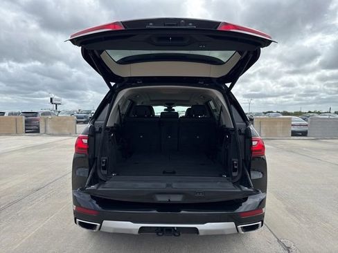 Used 2020 BMW X7 xDrive40i w/ Premium Package image 9