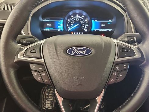 Used 2022 Ford Edge SEL w/ Convenience Package image 11