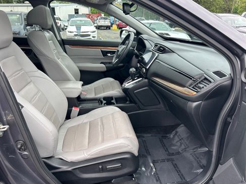 Used 2019 Honda CR-V Touring image 17