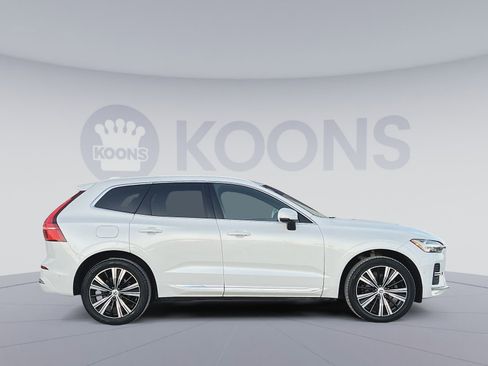 Certified 2023 Volvo XC60 B5 Plus w/ Climate Package image 8