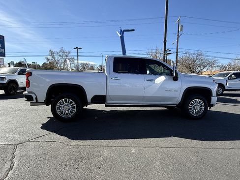 Used 2023 Chevrolet Silverado 3500 High Country w/ Z71 Off-Road Package AWD/4WD image 5