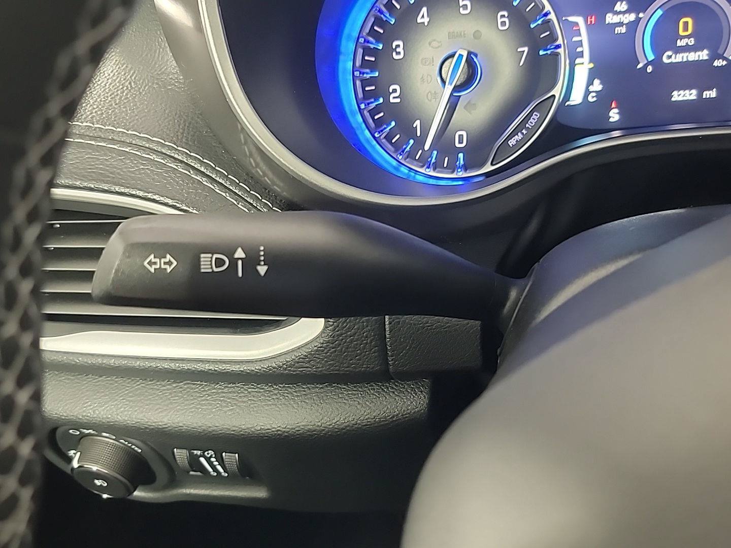 Used 2025 Chrysler Pacifica Select FWD image 30