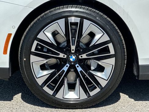 New 2026 BMW 530i RWD image 32