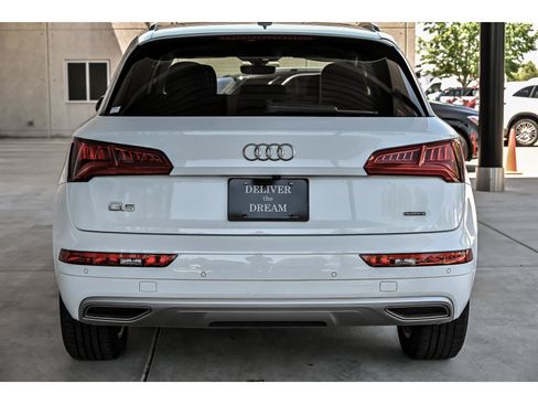 Used 2019 Audi Q5 Prestige w/ Prestige Package AWD/4WD image 7