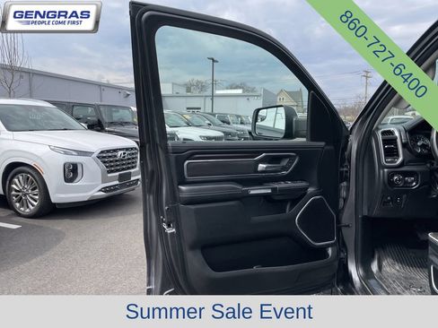 Used 2022 RAM 1500 Laramie AWD/4WD image 36