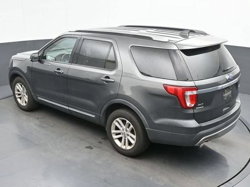 Used 2016 Ford Explorer XLT FWD image 22