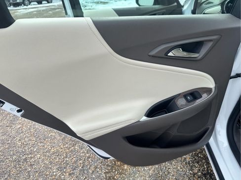 Used 2024 Chevrolet Malibu LT FWD image 34