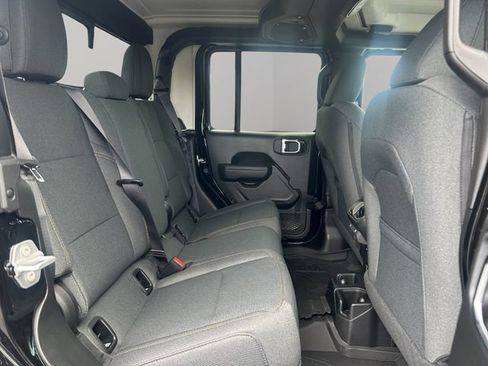 New 2026 Jeep Gladiator Sport AWD/4WD image 21