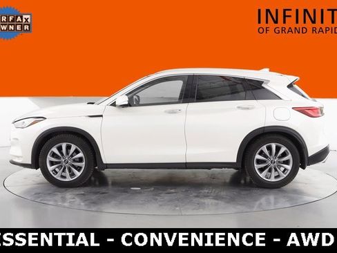 Used 2021 INFINITI QX50 Essential w/ Convenience Package image 6