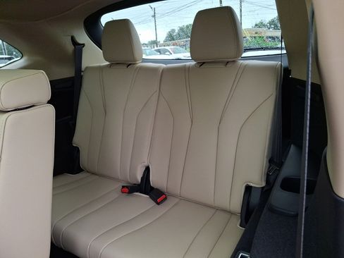 Used 2024 Acura MDX SH-AWD image 10
