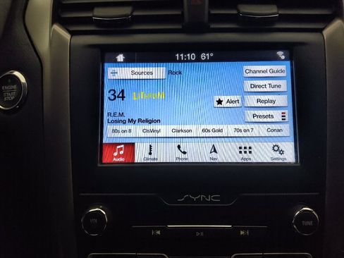 Used 2019 Ford Fusion SE image 25