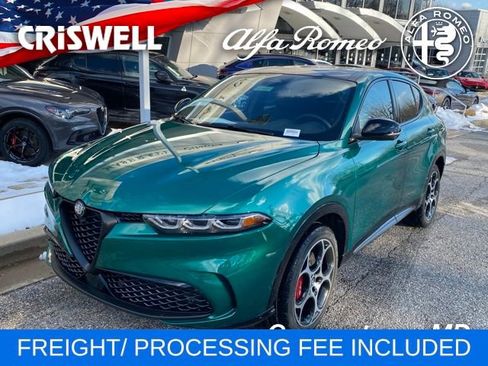 New 2025 Alfa Romeo Tonale w/ Premium Package image 2