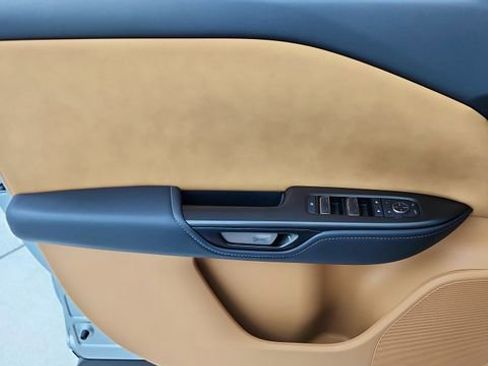 Used 2025 Lexus RZ 300e w/ Cold Area Package image 57