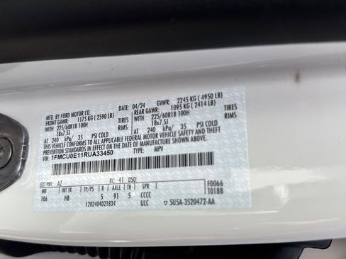 Used 2024 Ford Escape SE image 22