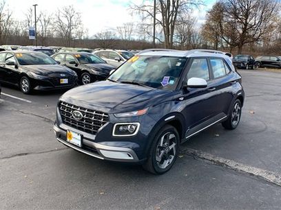 Used 2024 Hyundai Venue Limited
