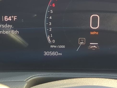 Used 2025 Cadillac XT4 Premium Luxury image 21