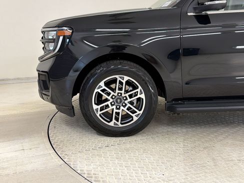 Certified 2025 Ford Expedition Active AWD/4WD image 13
