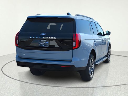 New 2026 Ford Expedition Active AWD/4WD image 8