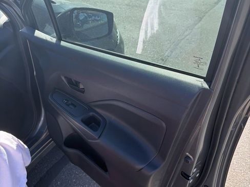 Used 2025 Nissan Versa S w/ Trunk Package image 4