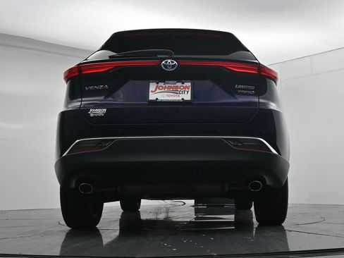 Used 2021 Toyota Venza Limited w/ Carpet Mat Package (TMS) AWD/4WD image 32