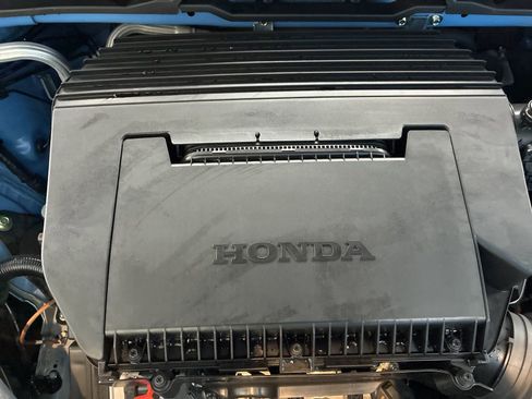 Used 2025 Honda Pilot TrailSport image 25