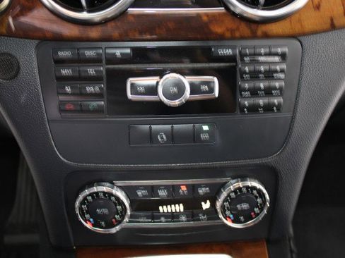Used 2013 Mercedes-Benz GLK 350 2WD image 26