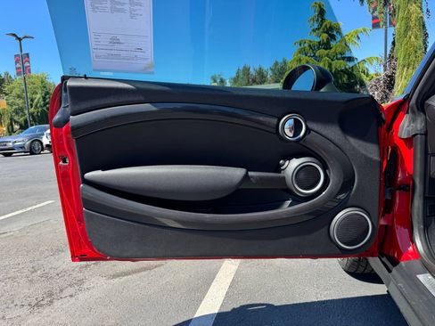 Used 2014 MINI Cooper S FWD image 31