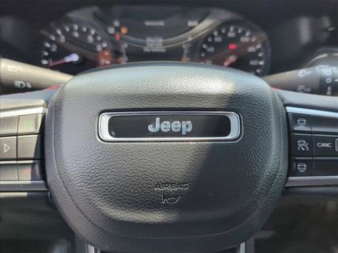 Used 2024 Jeep Compass Trailhawk image 23