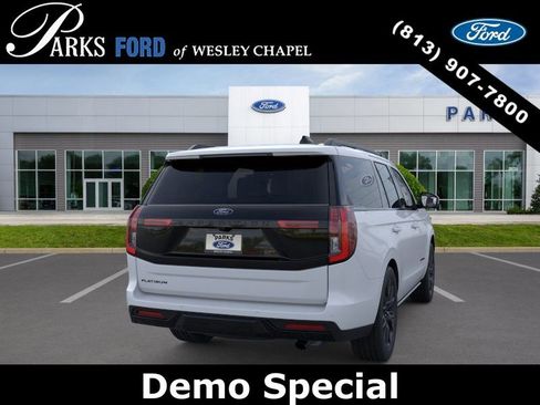 New 2026 Ford Expedition Platinum w/ Stealth Appearance Package AWD/4WD image 8