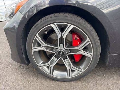 Used 2018 Kia Stinger GT1 image 26