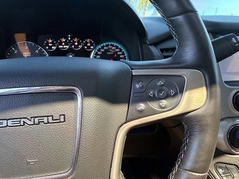Used 2018 GMC Yukon Denali w/ Open Road Package AWD/4WD image 34