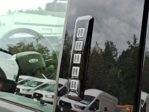 New 2026 Ford F250 Platinum AWD/4WD image 18